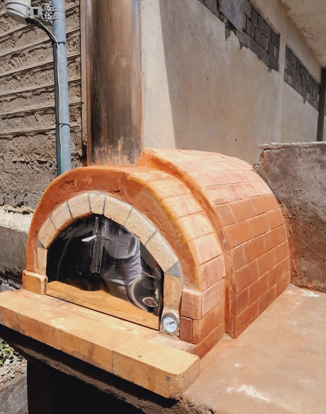 fire-bricks-in-pizza-oven-construction